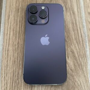 UNLOCKED Pristine Apple iPhone 14 Pro 512GB  in Deep Purple - Sleek Back Panel
